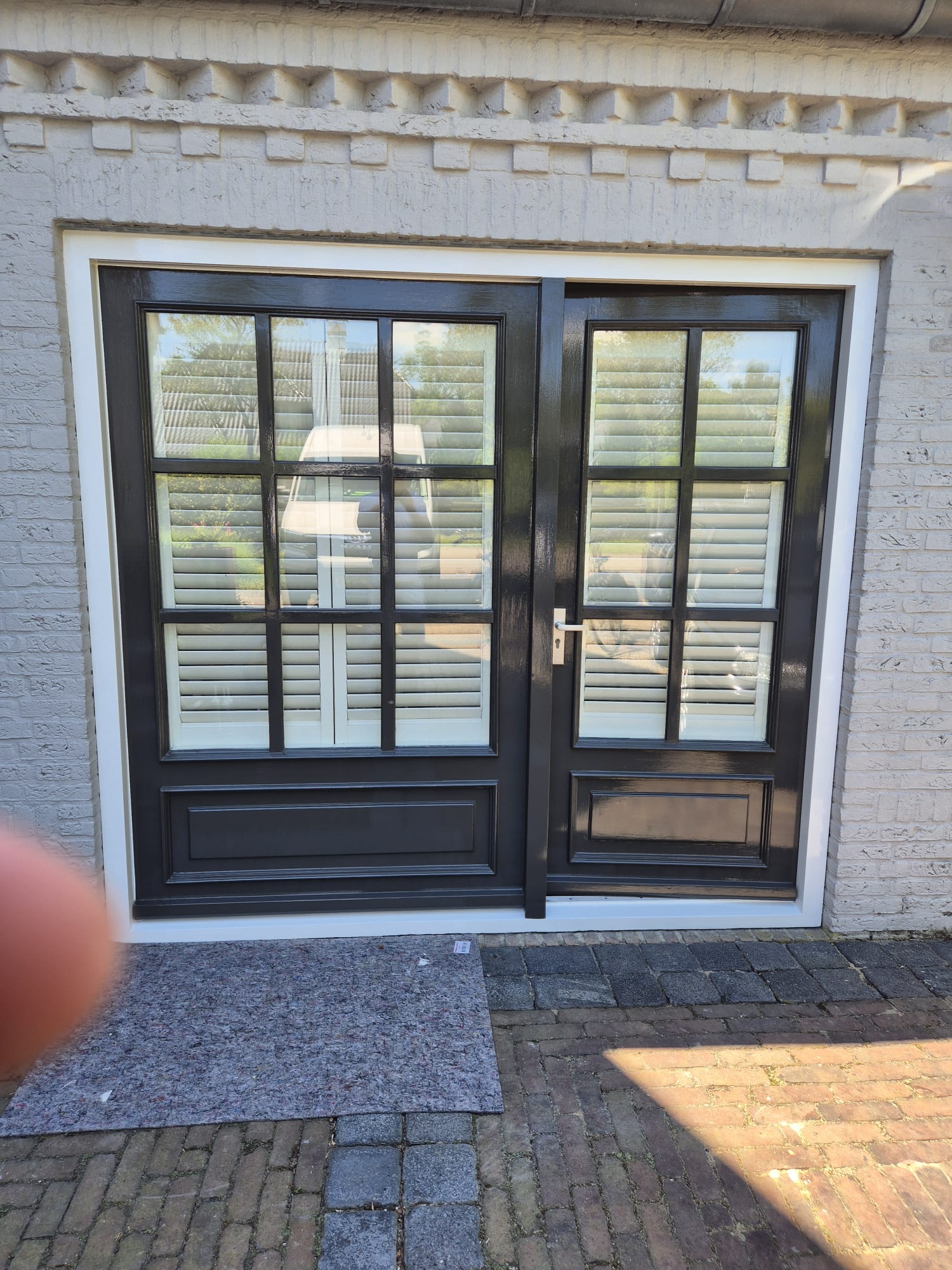 Terrasdeuren met egale hoogglans afwerking
